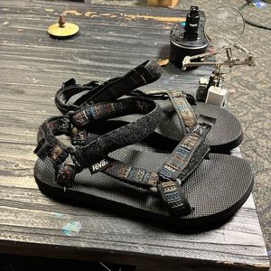 Mens Teva Sandles (11)